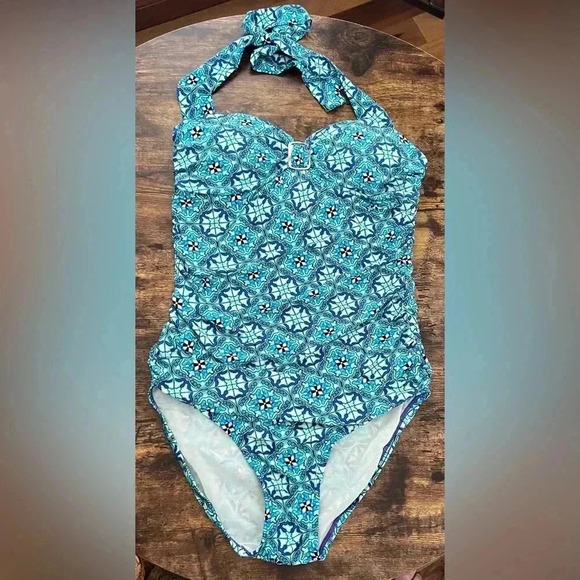 Love Your Assets by Sara Blakely, Spanx | 1 piece Fiesta Tile Swimsuit. Size: M - Picture 2 of 16